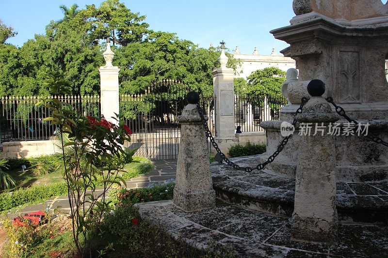 Cuba - la Havana - old Havana - mémorial el templete in the Plaza de Armas